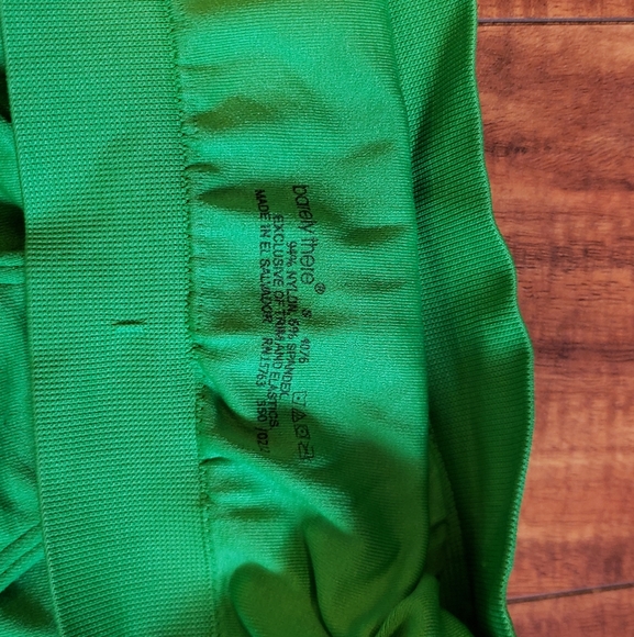 Barely there small green comfy wireless sports bra - Picture 3 of 3